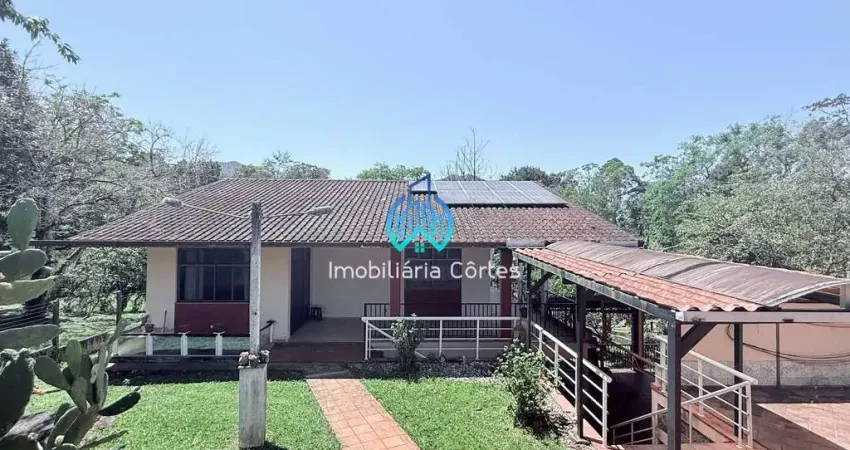 Vendendo casa duplex em condomínio com fazenda solar  e com acesso ao rio