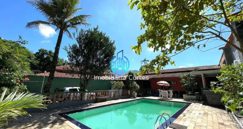 A casa perfeita para pocê está aqui - ampla, moderna e aceita financiamento bancário