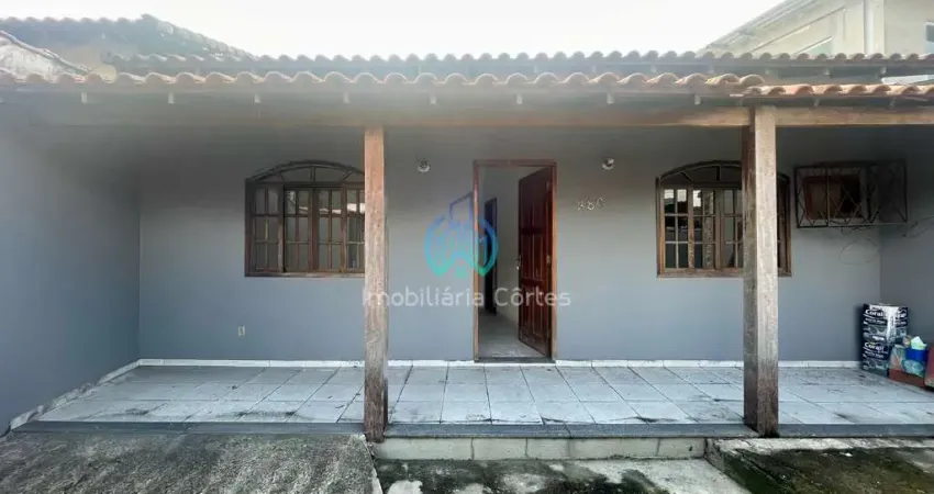 Ótima casa residencial ou comercial com 02 dormitórios por 240.000 p. freixal-guapimirim