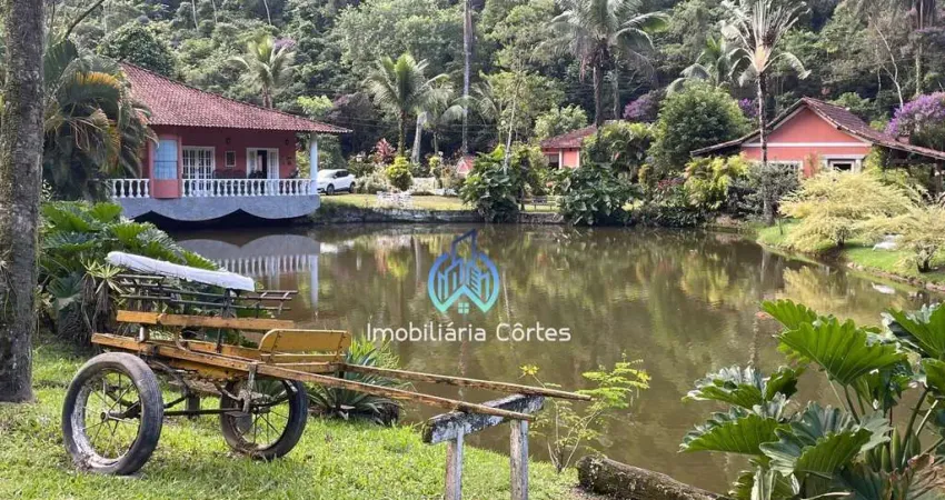 Chácara / sítio com 4 quartos à venda na Estrada da Cascata, Centro, Guapimirim