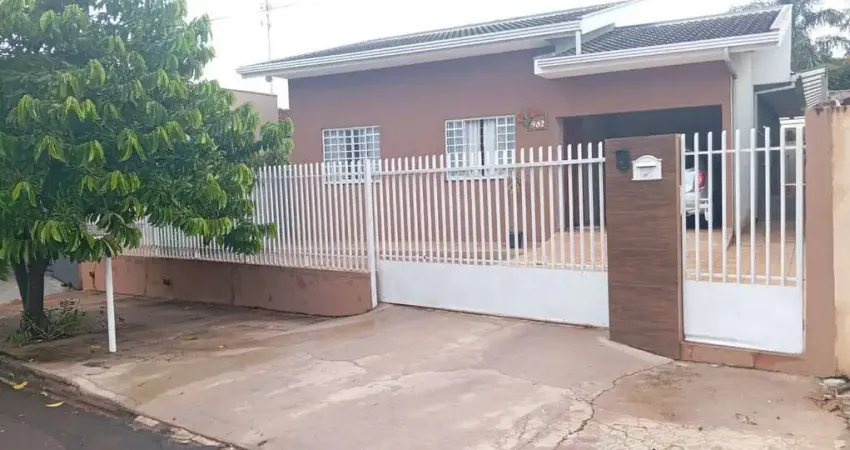 Casa com 3 quartos à venda no Jardim Panorama, Arapongas 