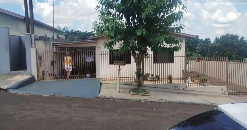 Casa com 4 quartos à venda no Jardim Santo Antônio, Arapongas 