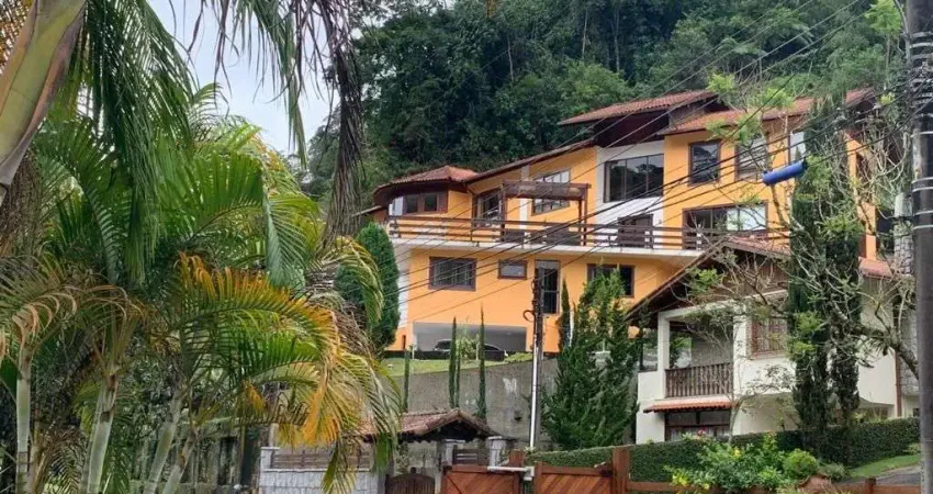 Casa com 5 quartos à venda no Carlos Guinle, Teresópolis 