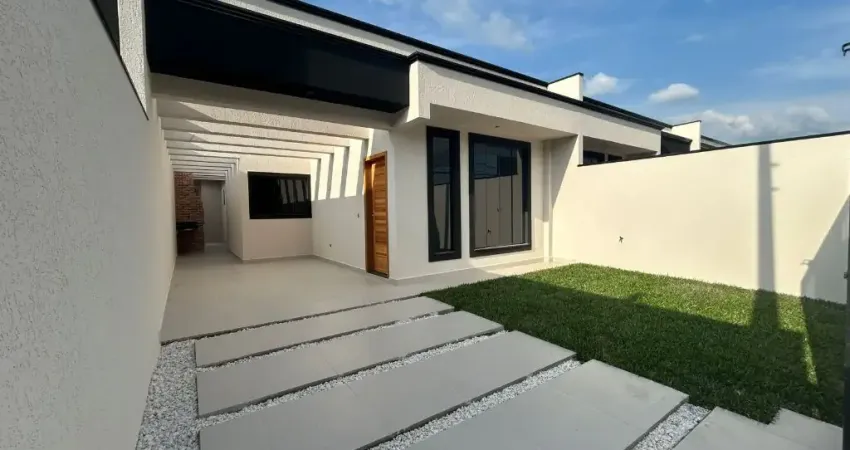 Linda casa no Jardim Toscana, com 3 quartos
