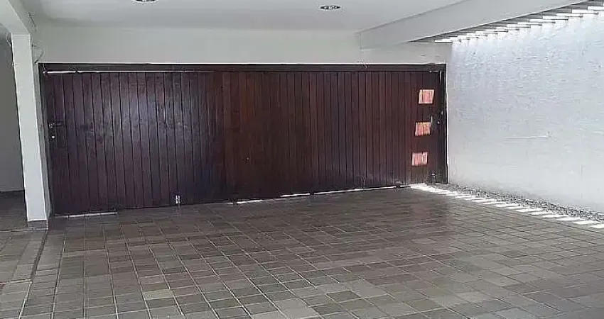 Casa com 4 quartos à venda no Lagoa Nova, Natal 