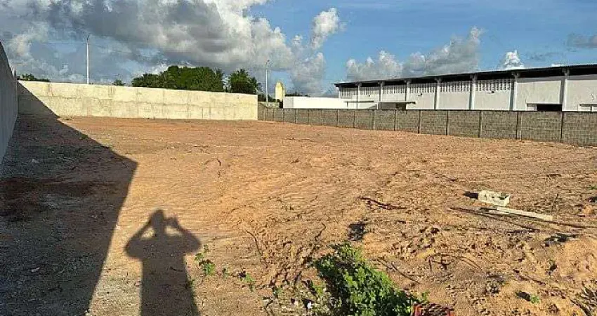 Terreno à venda no Cajupiranga, Parnamirim 