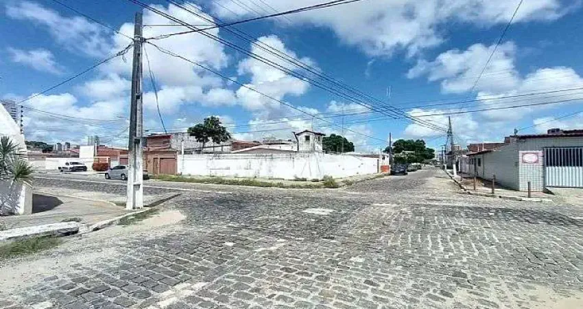 Terreno à venda no Lagoa Nova, Natal 