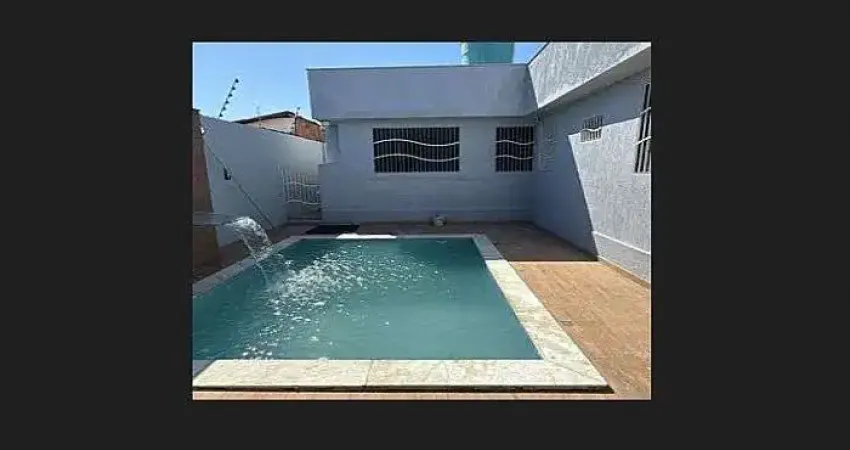 Casa com 3 quartos à venda no Candelária, Natal