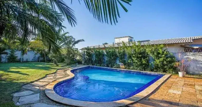 Casa com 4 quartos à venda no Candelária, Natal 