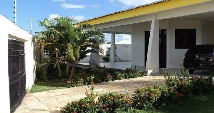 Casa com 3 quartos à venda no Candelária, Natal 