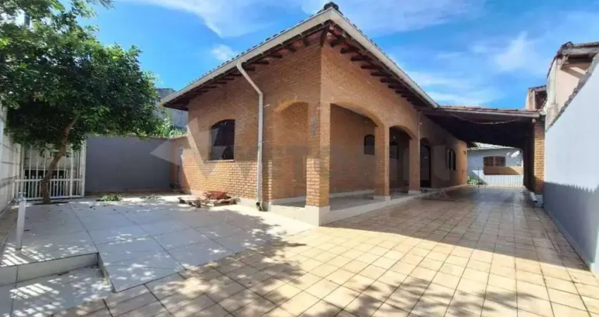Casa com 3 quartos à venda na Avenida Guaporé, 12, Indaiá, Caraguatatuba