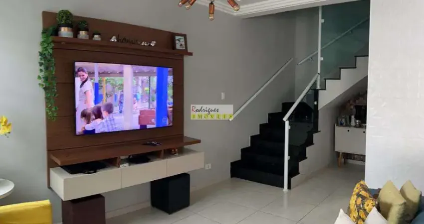 Sobrado de Condomínio com 2 dorms, Vila Voturua, São Vicente - R$ 435 mil, Cod: 4047