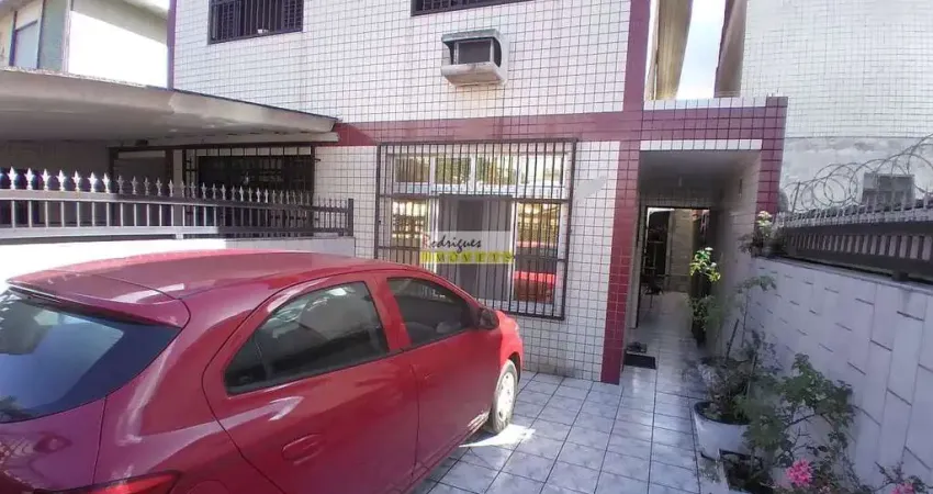 Sobrado com 3 quartos,  Cascatinha, SV - R$ 530 mil