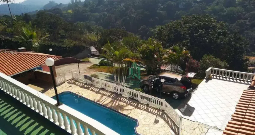 Chácara com 2 dormitórios à venda, 2000 m² por R$ 970.000,00 - Centro - Arujá/SP