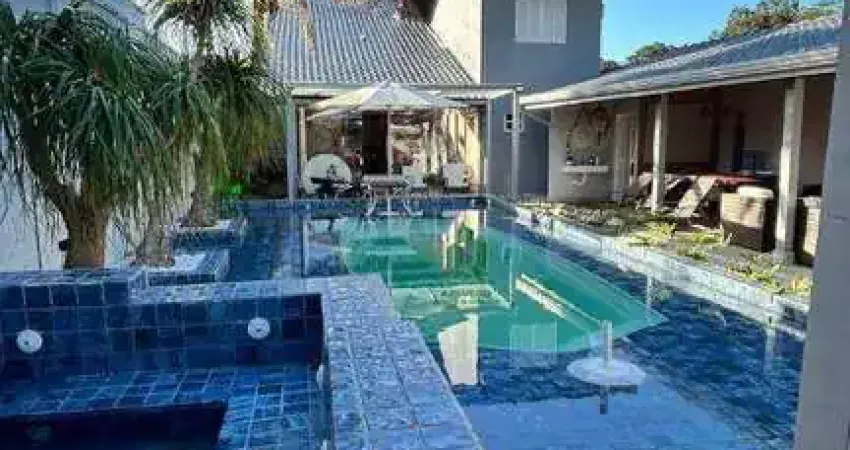 Casa com 6 dormitórios à venda, 222 m² por R$ 2.500.000,00 - Morada da Praia - Bertioga/SP