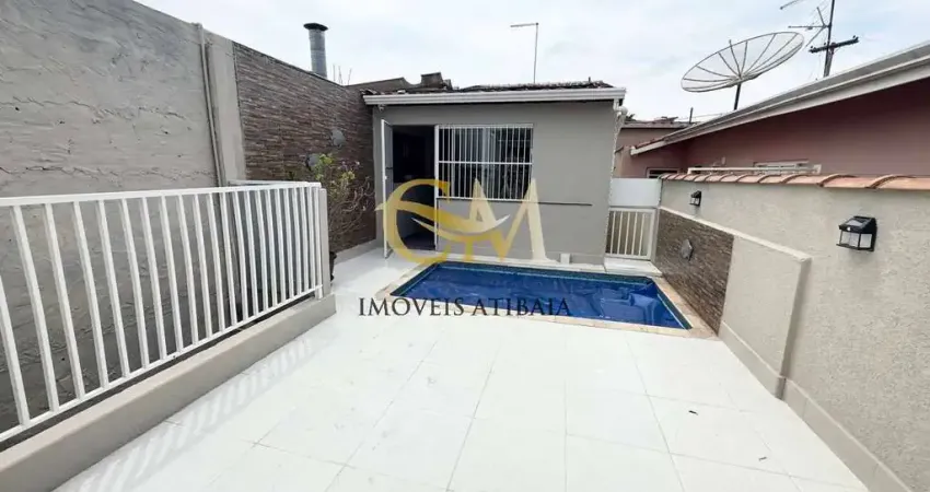 Casa com piscina em  atibaia, localizada no bairro alvinópolis.