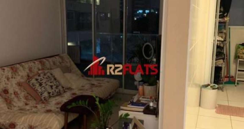 Flat com ótimo preço no bairro Campo Belo. Confira!