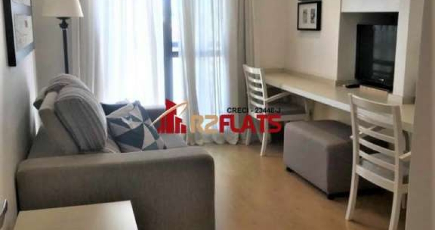 Flat com 1 quarto para alugar na Avenida Lavandisca, 365, Moema, São Paulo