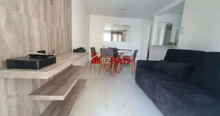 Flat com 2 quartos para alugar na Rua Juquis, 391, Moema, São Paulo