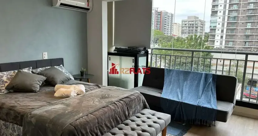 Flat com 1 quarto para alugar na Avenida das Carinas, 301, Indianópolis, São Paulo