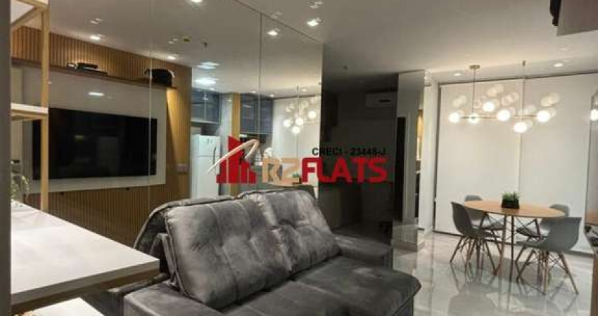 Flat com ótimo preço no bairro Campo Belo. Confira!