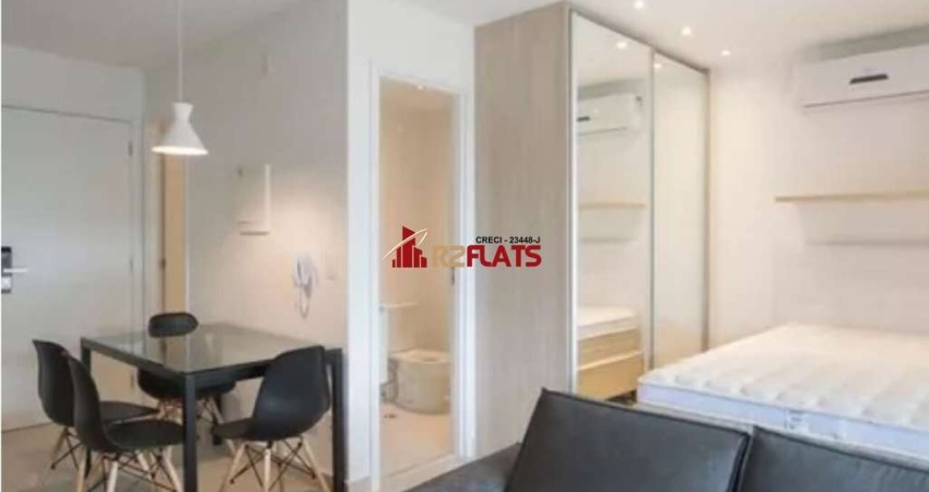 Flat com ótimo preço no bairro Campo Belo. Confira!