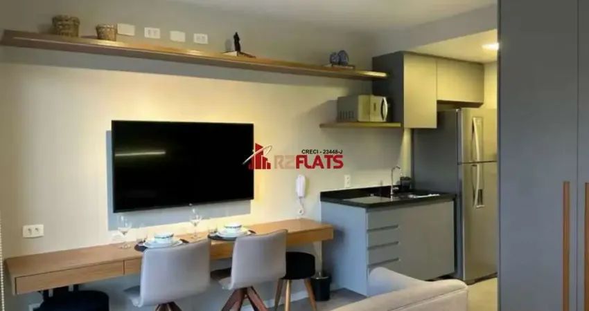Flat com 1 quarto para alugar na Avenida das Carinas, 301, Indianópolis, São Paulo