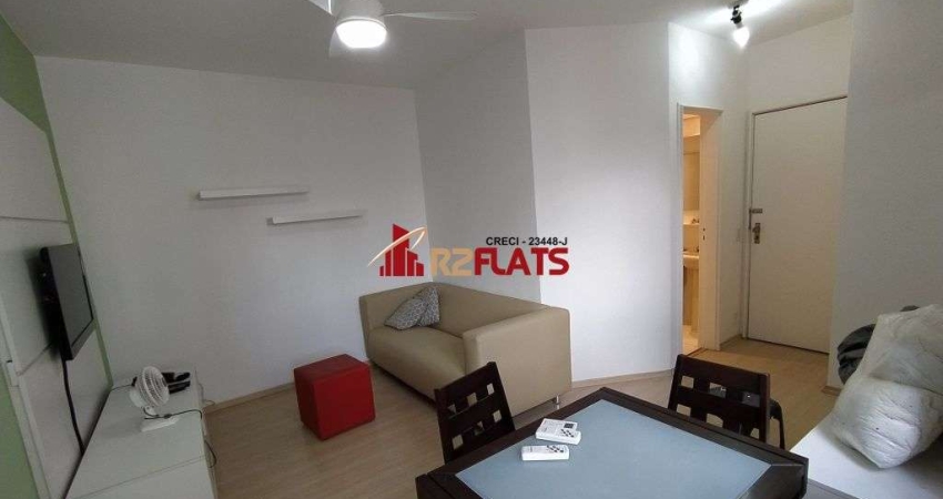Flat com 2 quartos para alugar na Rua Juquis, 31, Moema, São Paulo