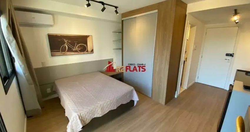 Flat com 1 quarto para alugar na Avenida das Carinas, 301, Indianópolis, São Paulo