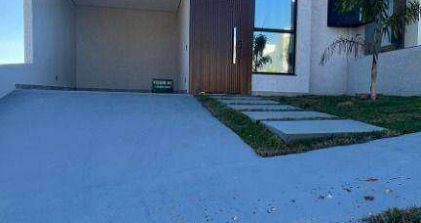 MARAVILHOSA CASA COM PISCINA