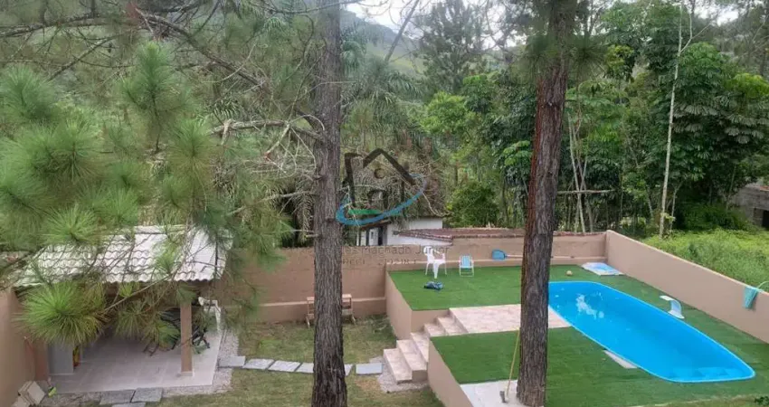Casa para Venda em Caraguatatuba, Capricórnio II, 3 dormitórios, 1 suíte, 2 banheiros, 4 vagas