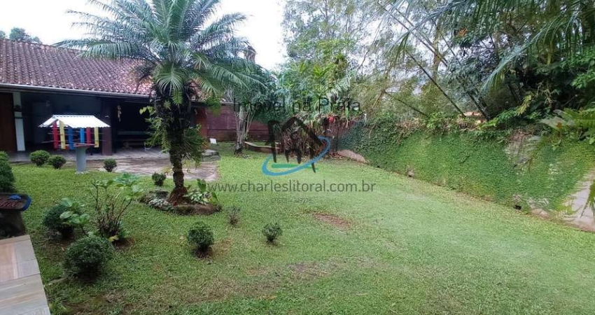 Casa para Venda em Ubatuba, Praia da Maranduba, 4 dormitórios, 2 suítes, 2 banheiros, 4 vagas