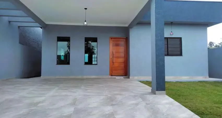 Casa para Venda em Atibaia, Serras de Atibaia, 3 dormitórios, 1 suíte, 3 banheiros, 4 vagas
