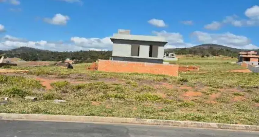 Terreno em condomínio para venda em atibaia, condomínio portal lamis