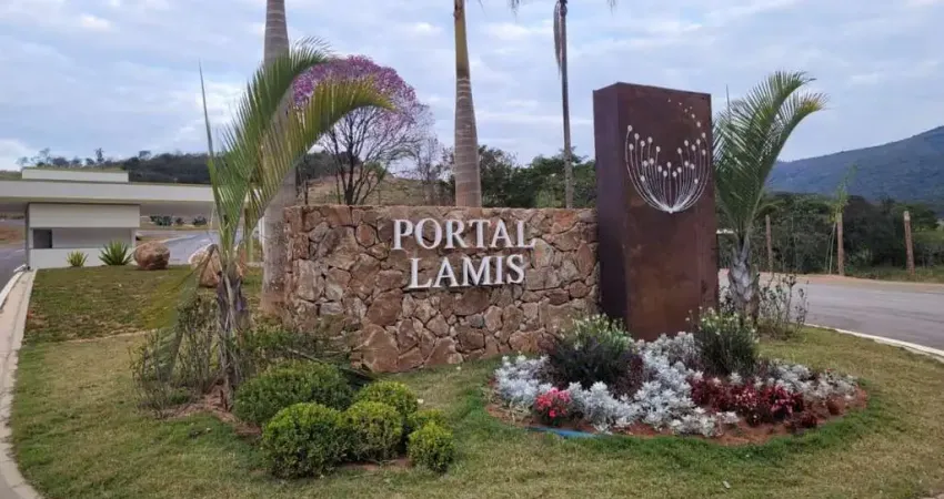 Terreno em Condomínio para Venda em Atibaia, Condomínio Portal Lamis