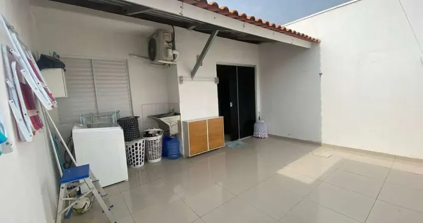 Casa em condomínio à venda - jardim imperial, cuiabá-mt casa no jardim imperial, com 3 quartos, sala, cozinha e área nos fundos. ideal para quem busca conforto e tranquilidade. r$ 430.000,00 agende s