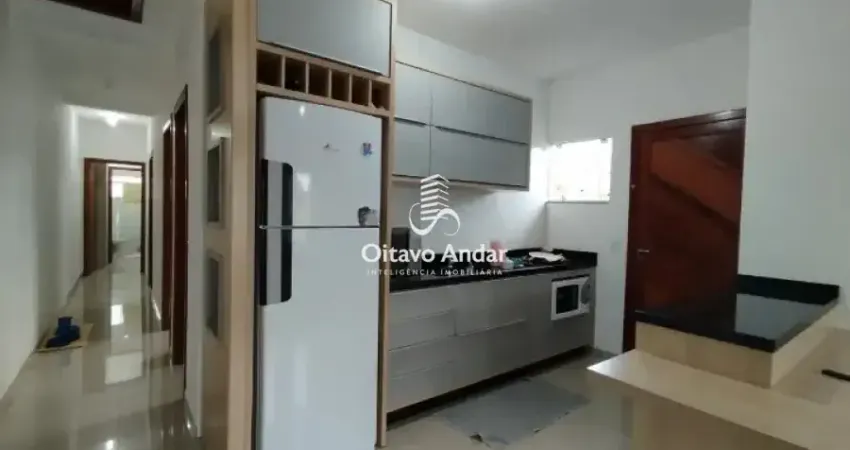 Casa com 3 dormitórios sendo 1 suíte, bairro Lisboa - São José.