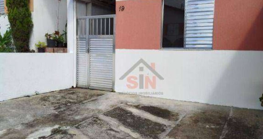 Casa com 2 dormitórios à venda, 49 m² por R$ 220.000,00 - Vila Ursulina - Itaquaquecetuba/SP