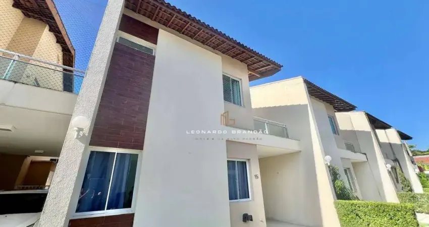 Casa em condomínio fechado com dependência e lazer completo – Bairro José de Alencar