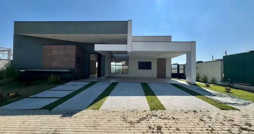 Casa Alto Padrão com Área Gourmet, Piscina e 4 dorms na Melhor da Cidade