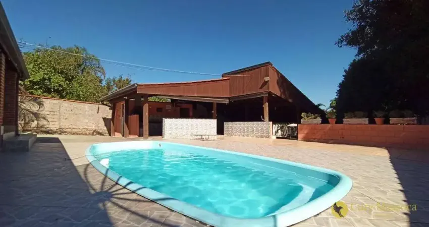 Melhor localização do bairro! Chácara com piscina, salão de festas, campo de futebol e 3 dormitórios à venda por R$829.000 - João Jabour - Salto/SP