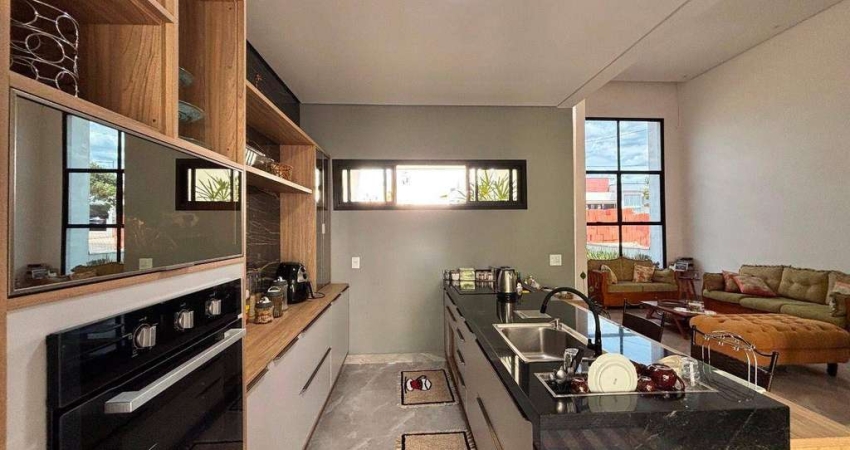 Casa com 2 dormitórios, 138 m² - venda por R$ 800.000,00 ou aluguel por R$ 5.500,02/mês - Condomínio Guarujá - Salto/SP
