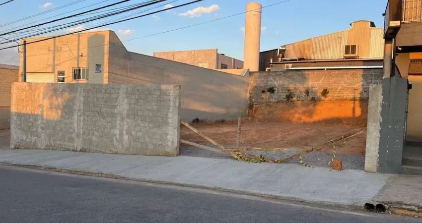 Galpão à venda, 540 m² por R$ 600.000 - Terras de Monte Serrat - Salto/SP