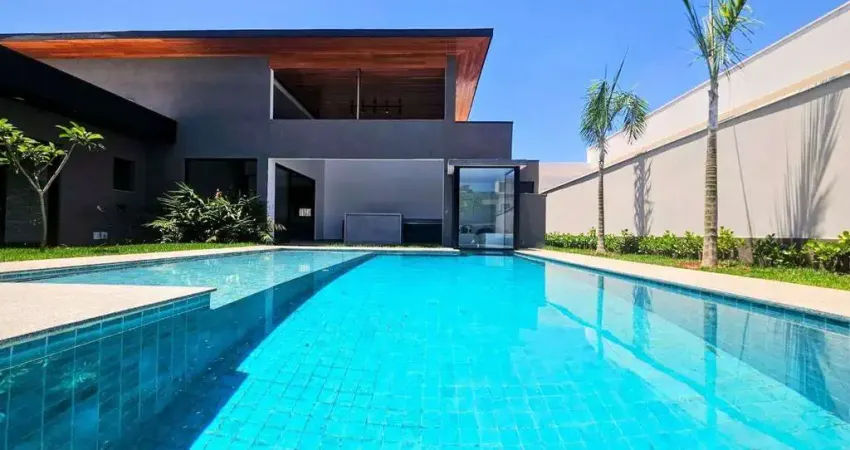 Casa com SAUNA e PISCINA, 5 quartos à venda, 330 m² por R$ 3.700.000 - Condomínio Campos de Santo Antônio II - Itu/SP