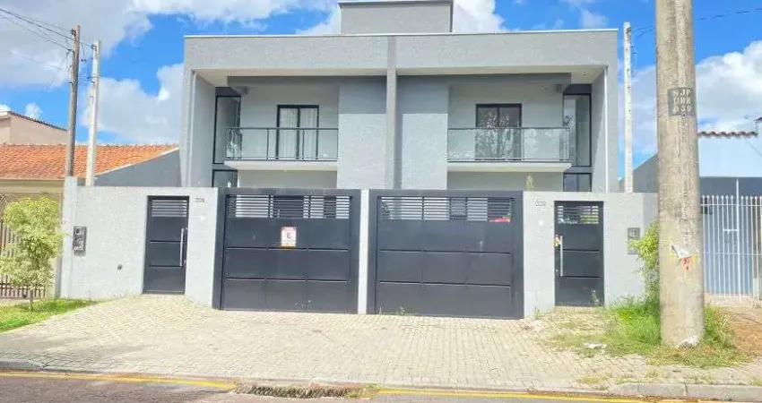 Sobrado para venda tem 180 metros quadrados com 3 quartos
