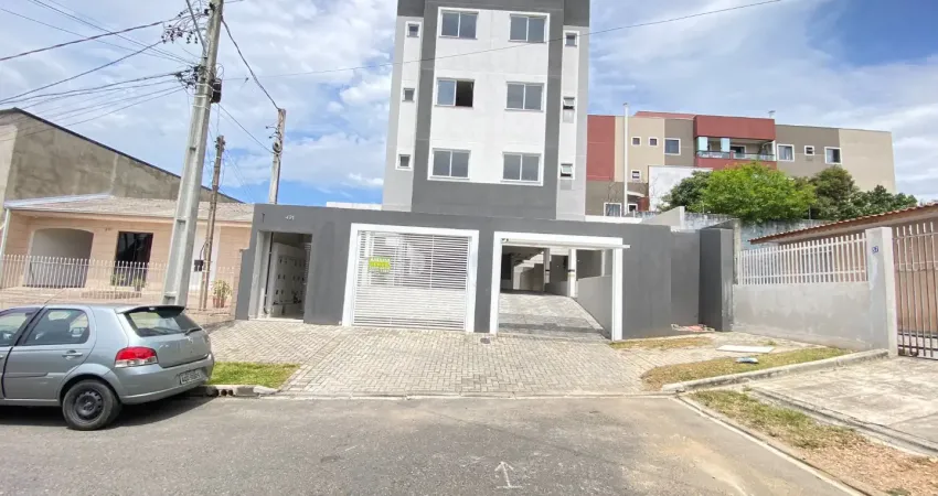 Apartamento com garden de 26 m2 e vaga de garagem descoberta.