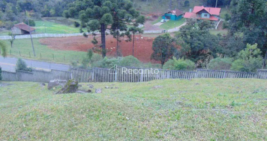Terreno à venda na Rua Prefeito Waldemar Frederico Weber, 1930, Moura, Gramado