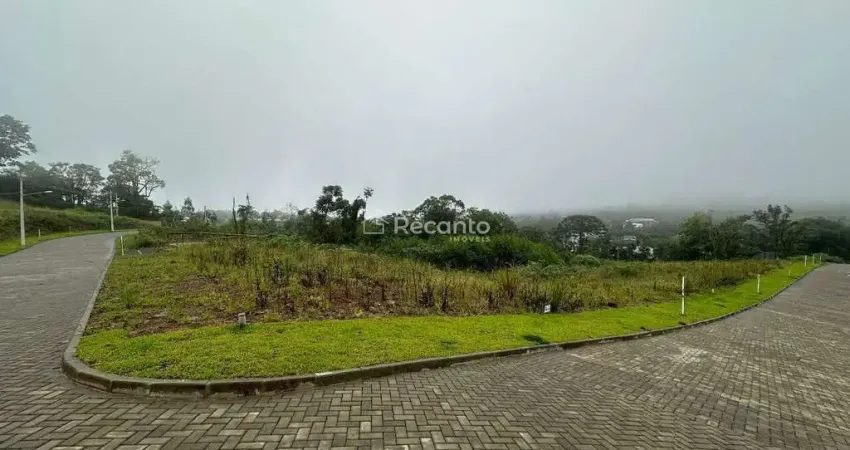 Terreno à venda na Avenida Trab., 1, Várzea Grande 1º de Maio, Gramado