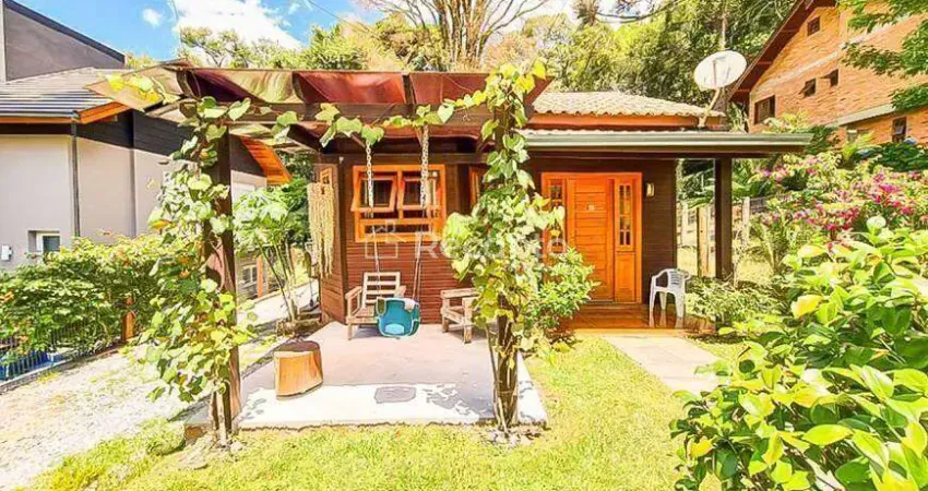 Casa com 2 quartos à venda na Av. Roma, 333, Mato Queimado, Gramado