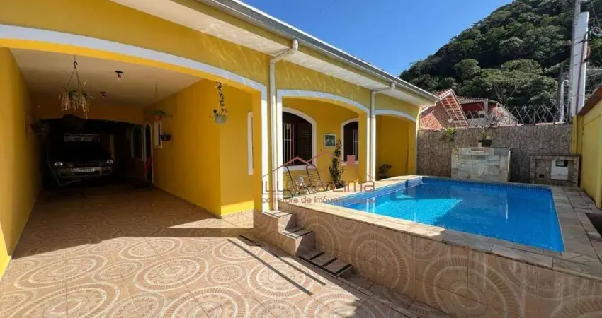 Casa com 3 dormitórios à venda, 164 m² por R$ 540.000,00 - Itaóca - Mongaguá/SP